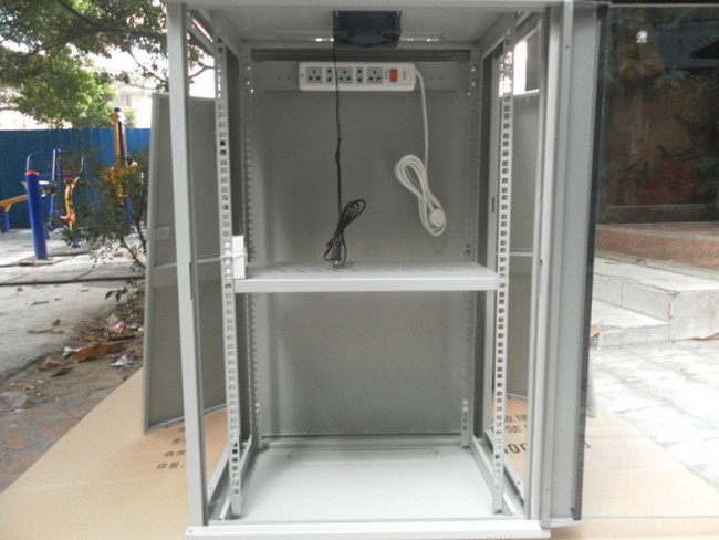 GTS-6618 18U Free Standing Server Network Cabinet