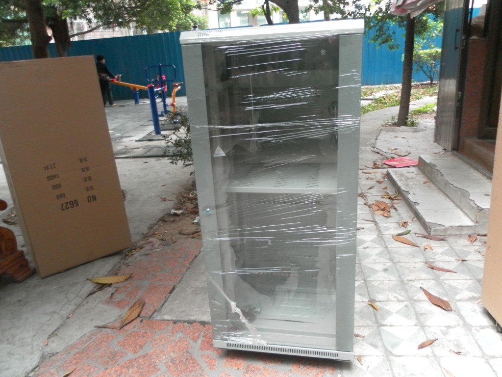 GTS-8927 27U Server Network Cabinet