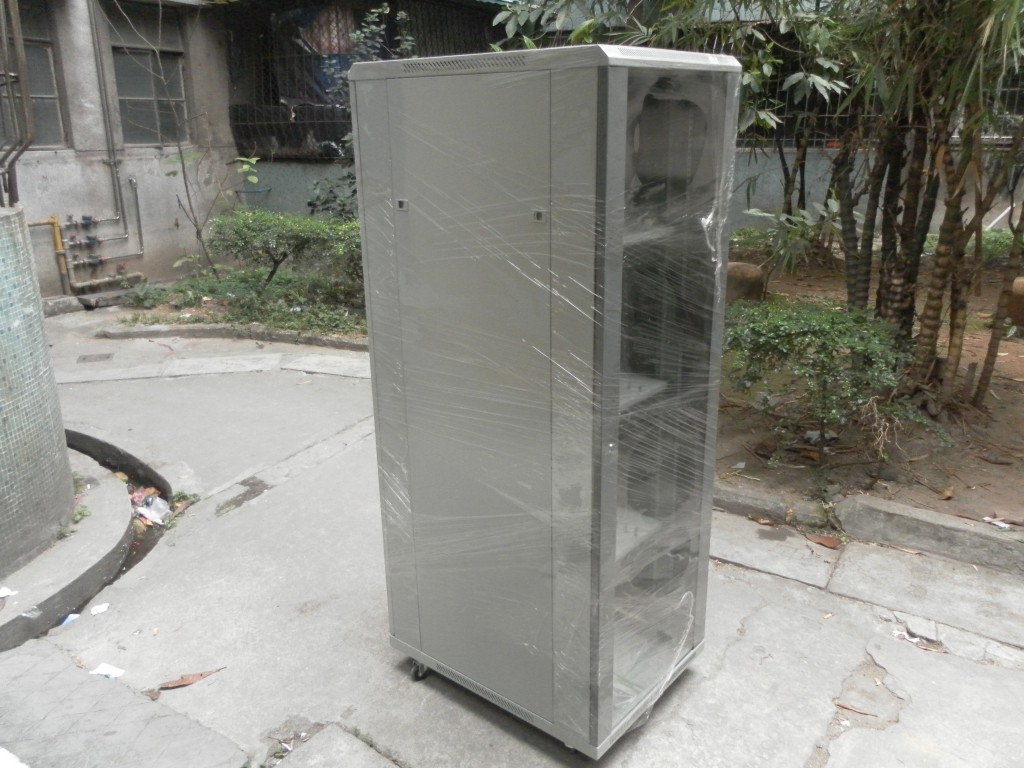 GTS-6837 37U Stainless Steel Network Cabinet