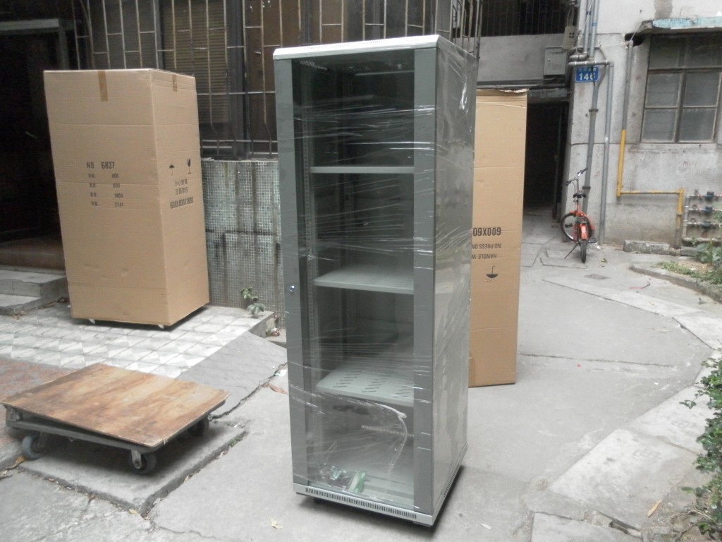 GTS-6637 37U Metal Network Cabinet