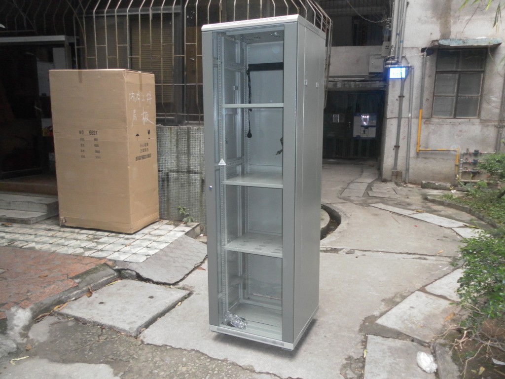 GTS-6847 47U Standard Floor Standing Network Cabinet