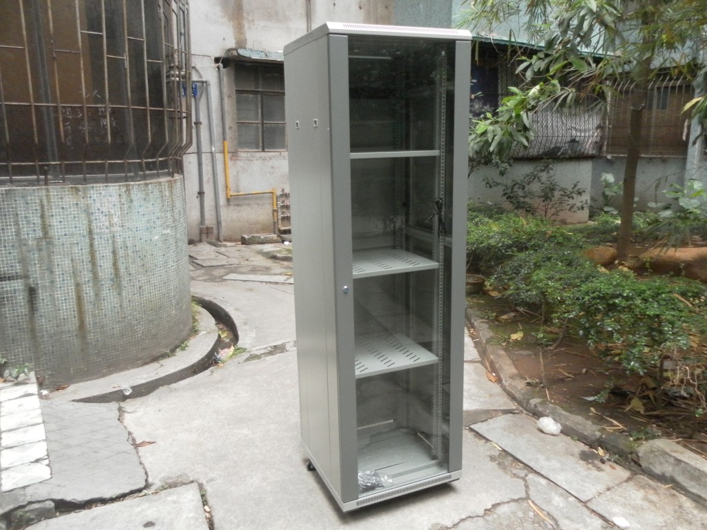 GTS-6842 42U Free Standing Network Cabinet